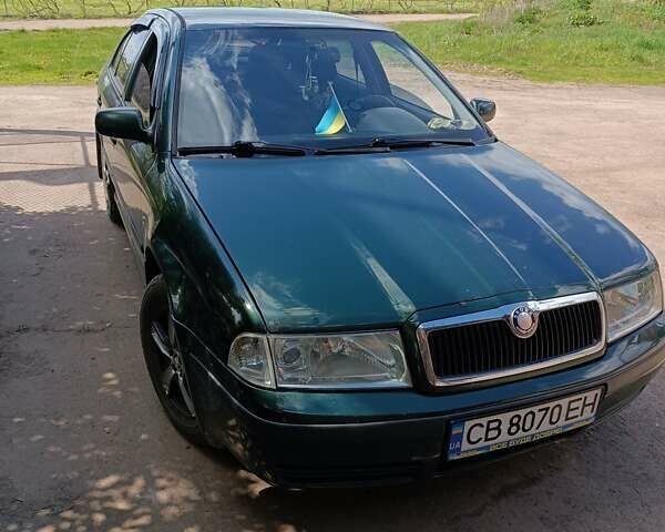 Зеленый Шкода Октавия, объемом двигателя 0 л и пробегом 299 тыс. км за 4200 $, фото 1 на Automoto.ua