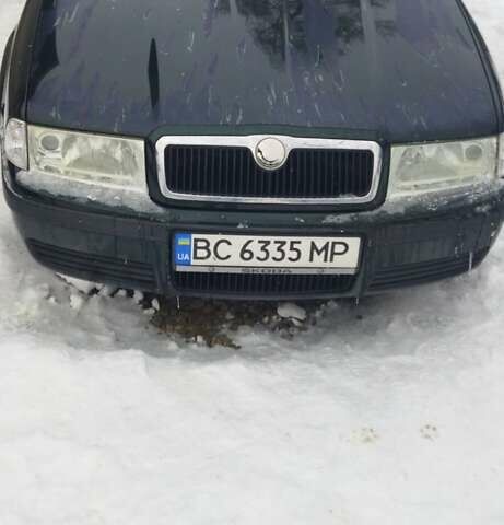 Зеленый Шкода Октавия, объемом двигателя 1.6 л и пробегом 297 тыс. км за 2200 $, фото 1 на Automoto.ua