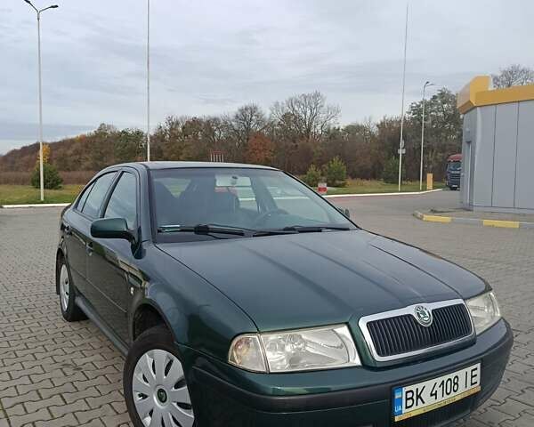 Зеленый Шкода Октавия, объемом двигателя 1.9 л и пробегом 328 тыс. км за 4600 $, фото 1 на Automoto.ua