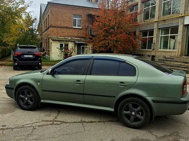 Зеленый Шкода Октавия, объемом двигателя 1.8 л и пробегом 0 тыс. км за 4550 $, фото 1 на Automoto.ua