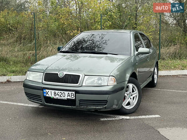 Зеленый Шкода Октавия, объемом двигателя 1.6 л и пробегом 400 тыс. км за 3500 $, фото 1 на Automoto.ua