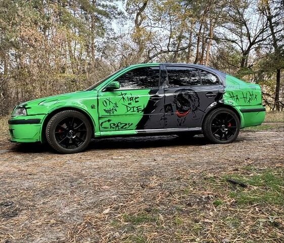 Зеленый Шкода Октавия, объемом двигателя 1.8 л и пробегом 345 тыс. км за 6000 $, фото 1 на Automoto.ua