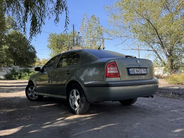 Зеленый Шкода Октавия, объемом двигателя 2 л и пробегом 320 тыс. км за 4000 $, фото 1 на Automoto.ua
