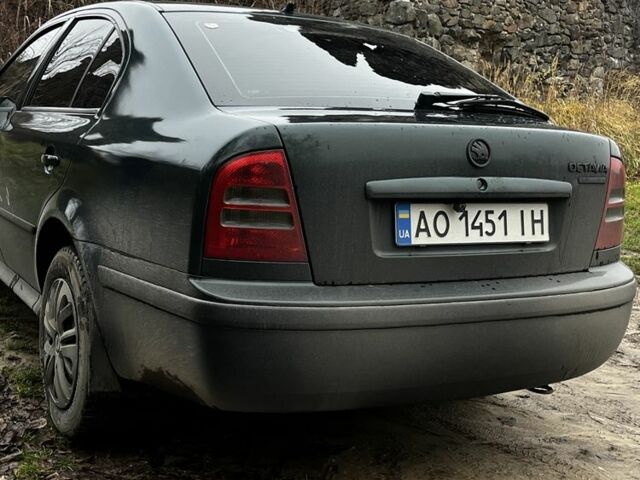 Зеленый Шкода Октавия, объемом двигателя 1.9 л и пробегом 217 тыс. км за 4200 $, фото 1 на Automoto.ua