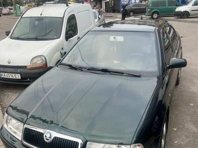 Зелений Шкода Октавія, об'ємом двигуна 1.6 л та пробігом 579 тис. км за 4100 $, фото 1 на Automoto.ua