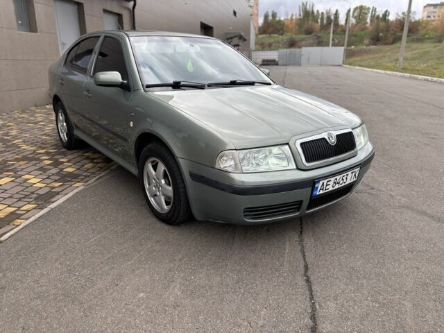 Зелений Шкода Октавія, об'ємом двигуна 2 л та пробігом 271 тис. км за 5499 $, фото 1 на Automoto.ua