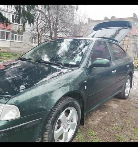 Зеленый Шкода Октавия, объемом двигателя 2 л и пробегом 350 тыс. км за 4500 $, фото 1 на Automoto.ua
