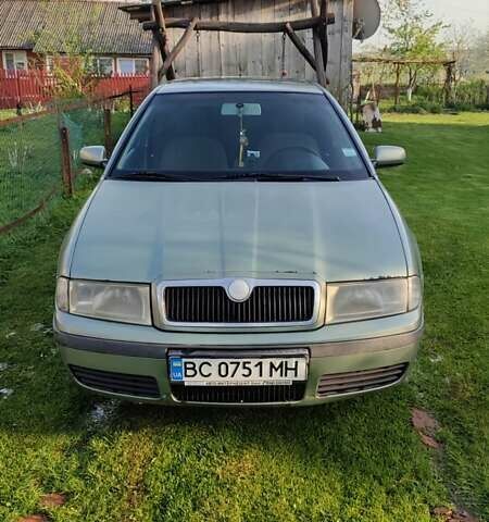 Зеленый Шкода Октавия, объемом двигателя 2 л и пробегом 250 тыс. км за 3100 $, фото 1 на Automoto.ua