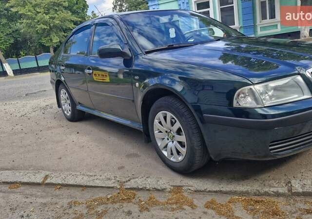 Зеленый Шкода Октавия, объемом двигателя 1.6 л и пробегом 315 тыс. км за 5500 $, фото 1 на Automoto.ua