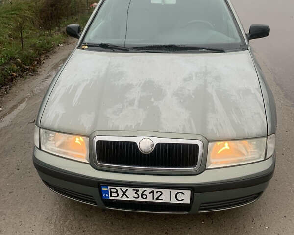 Зеленый Шкода Октавия, объемом двигателя 1.6 л и пробегом 174 тыс. км за 3600 $, фото 1 на Automoto.ua