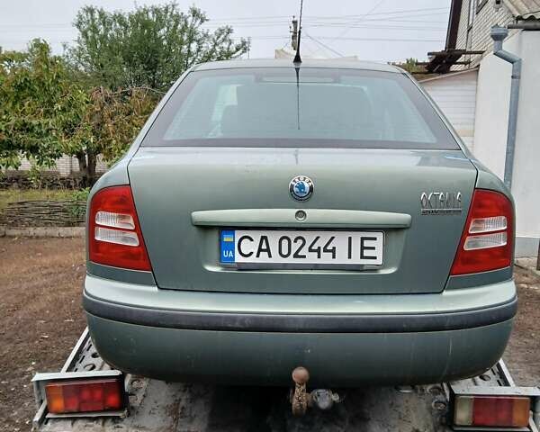 Зелений Шкода Октавія, об'ємом двигуна 1.78 л та пробігом 122 тис. км за 2350 $, фото 1 на Automoto.ua