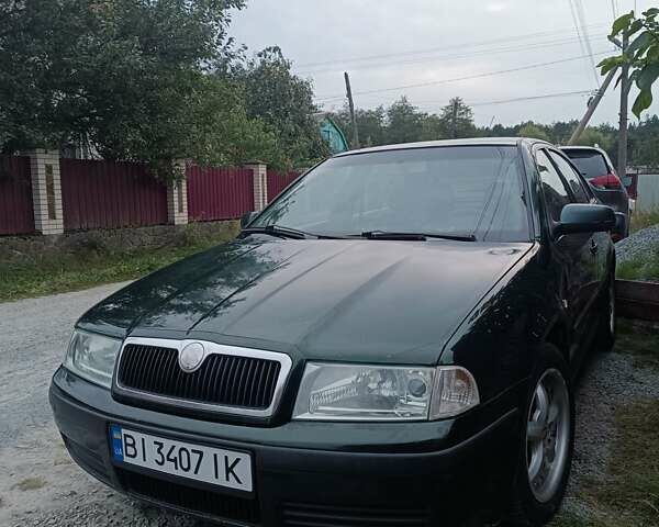Зелений Шкода Октавія, об'ємом двигуна 1.6 л та пробігом 310 тис. км за 2999 $, фото 1 на Automoto.ua