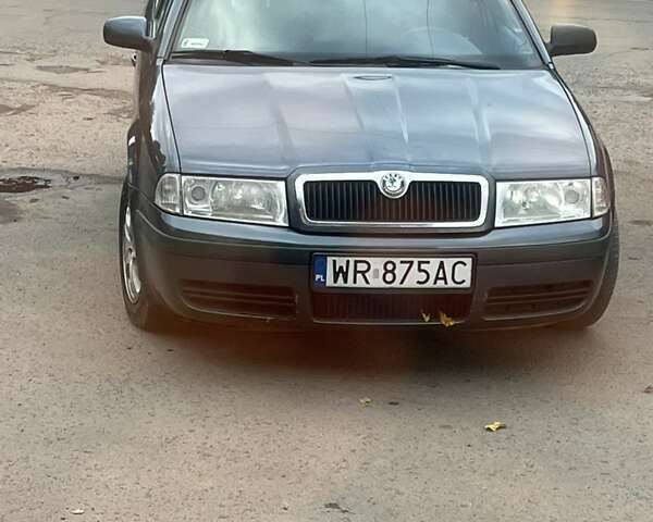 Зеленый Шкода Октавия, объемом двигателя 0 л и пробегом 333 тыс. км за 2100 $, фото 1 на Automoto.ua