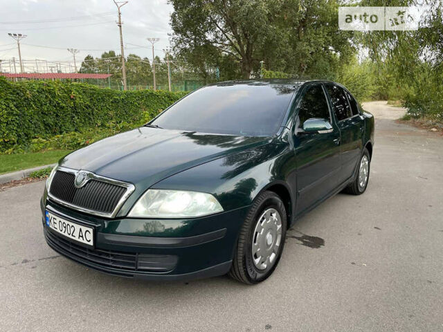 Зеленый Шкода Октавия, объемом двигателя 2 л и пробегом 262 тыс. км за 5555 $, фото 1 на Automoto.ua