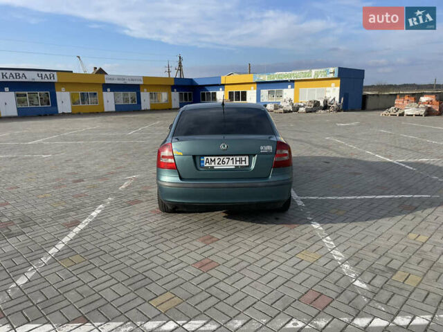 Зеленый Шкода Октавия, объемом двигателя 1.6 л и пробегом 232 тыс. км за 4900 $, фото 1 на Automoto.ua