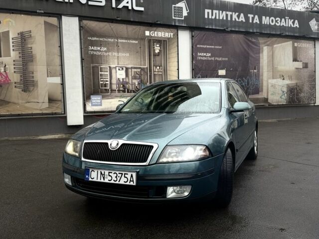 Зеленый Шкода Октавия, объемом двигателя 2 л и пробегом 290 тыс. км за 3200 $, фото 1 на Automoto.ua
