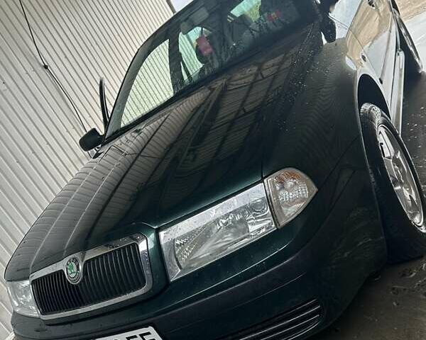 Зеленый Шкода Октавия, объемом двигателя 1.6 л и пробегом 162 тыс. км за 4500 $, фото 1 на Automoto.ua