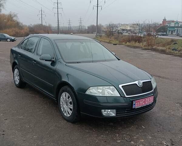Зеленый Шкода Октавия, объемом двигателя 1.6 л и пробегом 215 тыс. км за 6250 $, фото 1 на Automoto.ua