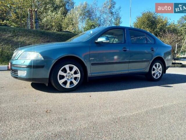 Зелений Шкода Октавія, об'ємом двигуна 1.6 л та пробігом 203 тис. км за 7500 $, фото 1 на Automoto.ua