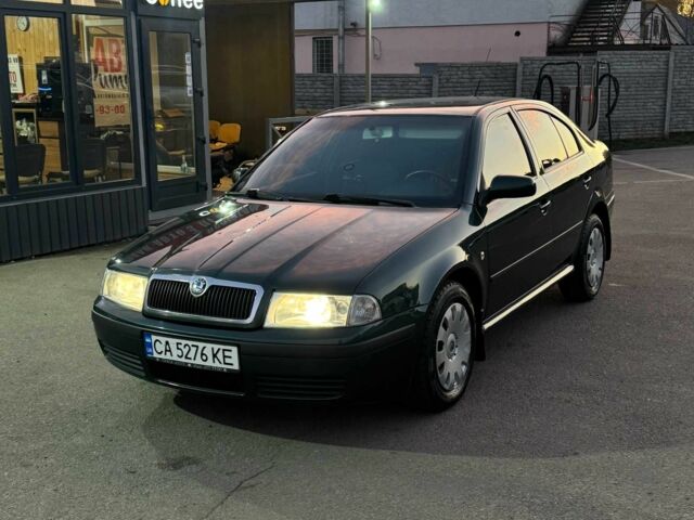 Зеленый Шкода Октавия, объемом двигателя 1.6 л и пробегом 275 тыс. км за 5700 $, фото 1 на Automoto.ua