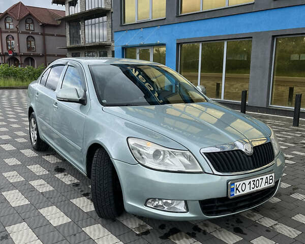 Зеленый Шкода Октавия, объемом двигателя 1.9 л и пробегом 300 тыс. км за 6000 $, фото 1 на Automoto.ua