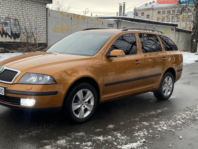 Помаранчевий Шкода Октавія, об'ємом двигуна 1.6 л та пробігом 247 тис. км за 6200 $, фото 1 на Automoto.ua
