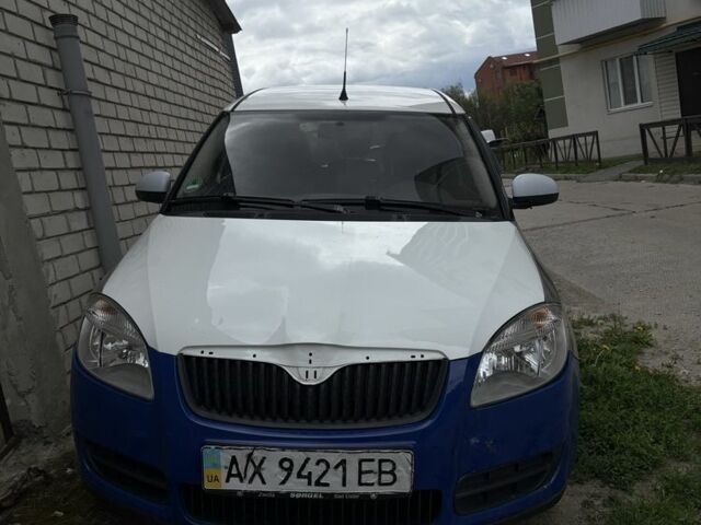 Белый Шкода Практик, объемом двигателя 1.4 л и пробегом 337 тыс. км за 3500 $, фото 1 на Automoto.ua