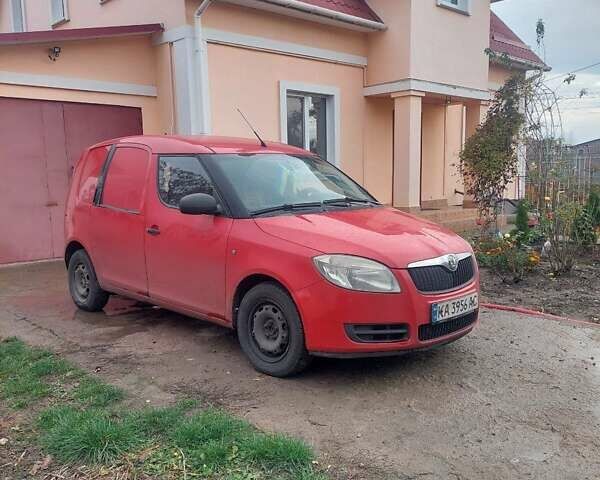 Красный Шкода Практик, объемом двигателя 1.2 л и пробегом 566 тыс. км за 2900 $, фото 1 на Automoto.ua