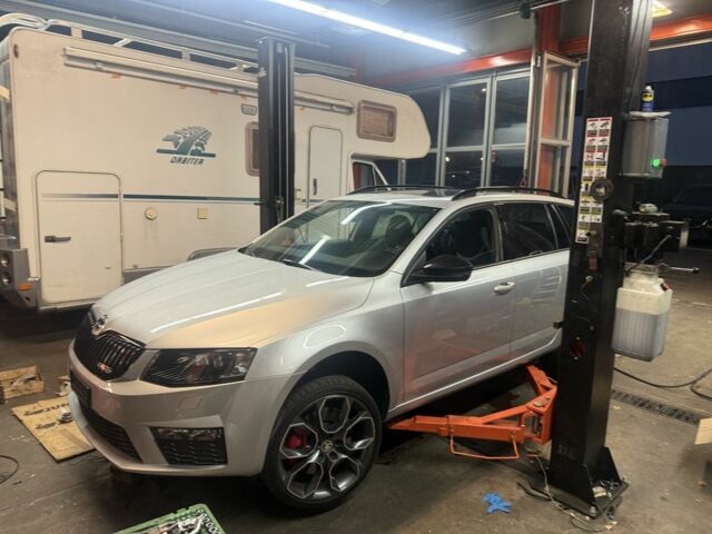 Сірий Шкода РС, об'ємом двигуна 2 л та пробігом 174 тис. км за 9246 $, фото 1 на Automoto.ua
