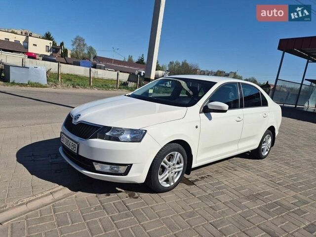 Белый Шкода Рапид, объемом двигателя 1.6 л и пробегом 147 тыс. км за 7300 $, фото 1 на Automoto.ua