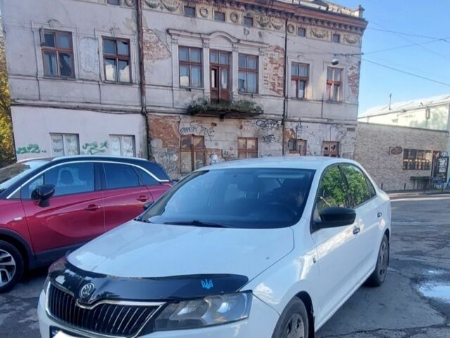 Белый Шкода Рапид, объемом двигателя 1.6 л и пробегом 222 тыс. км за 6700 $, фото 1 на Automoto.ua