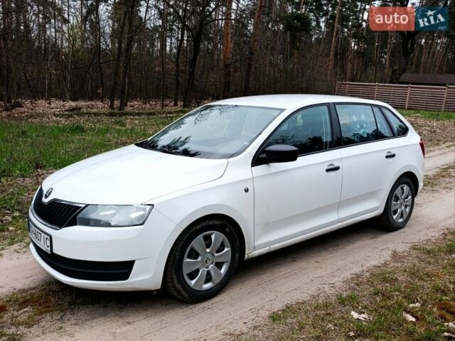 Белый Шкода Рапид, объемом двигателя 1.2 л и пробегом 147 тыс. км за 7500 $, фото 1 на Automoto.ua