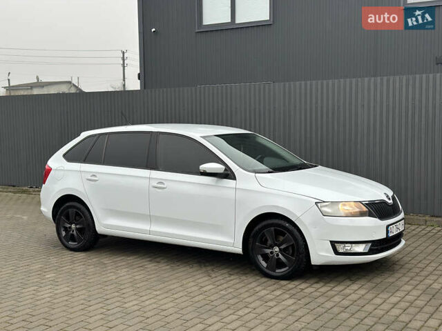 Білий Шкода Рапід, об'ємом двигуна 1.4 л та пробігом 175 тис. км за 7500 $, фото 1 на Automoto.ua