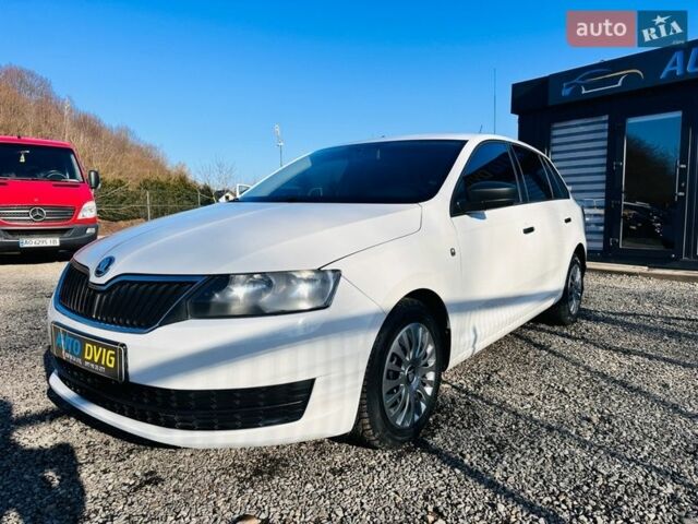 Белый Шкода Рапид, объемом двигателя 1.6 л и пробегом 209 тыс. км за 7500 $, фото 1 на Automoto.ua