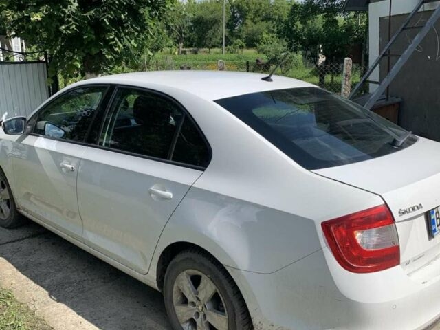 Білий Шкода Рапід, об'ємом двигуна 1.4 л та пробігом 175 тис. км за 9500 $, фото 1 на Automoto.ua