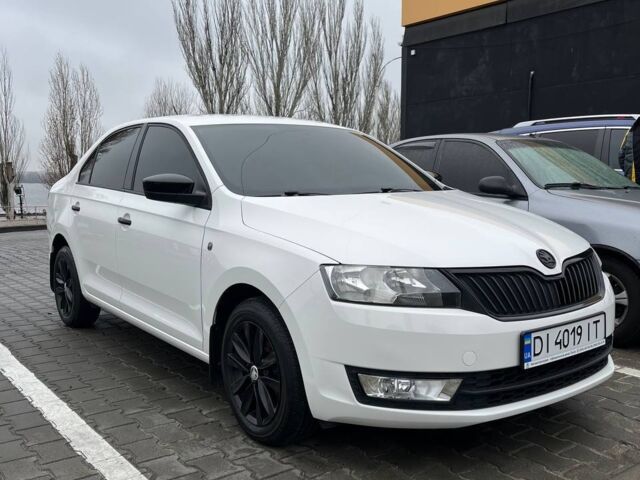 Белый Шкода Рапид, объемом двигателя 1.2 л и пробегом 0 тыс. км за 10500 $, фото 1 на Automoto.ua