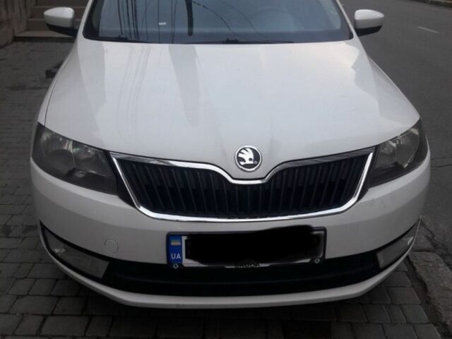 Белый Шкода Рапид, объемом двигателя 1.2 л и пробегом 154 тыс. км за 7500 $, фото 1 на Automoto.ua