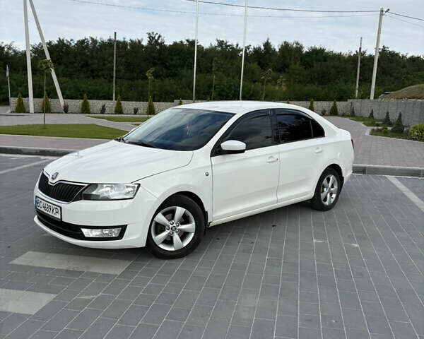 Белый Шкода Рапид, объемом двигателя 1.2 л и пробегом 246 тыс. км за 7300 $, фото 1 на Automoto.ua