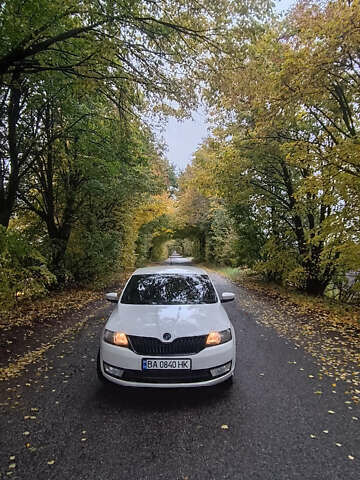 Білий Шкода Рапід, об'ємом двигуна 1.6 л та пробігом 350 тис. км за 7500 $, фото 1 на Automoto.ua