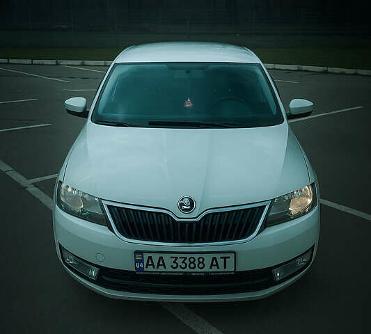 Білий Шкода Рапід, об'ємом двигуна 1.6 л та пробігом 257 тис. км за 8500 $, фото 1 на Automoto.ua