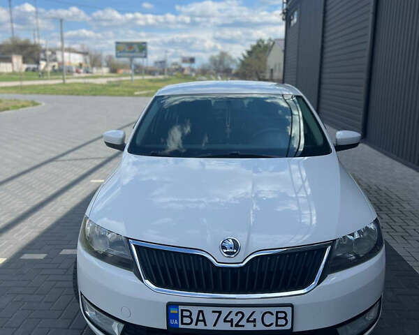 Шкода Рапид 2014 в Кропивницком (Кировограде) на Automoto.ua Белый Шкода Рапид, объемом двигателя 1.2 л и пробегом 175 тыс. км за 8100 $, фото 1 на Automoto.ua