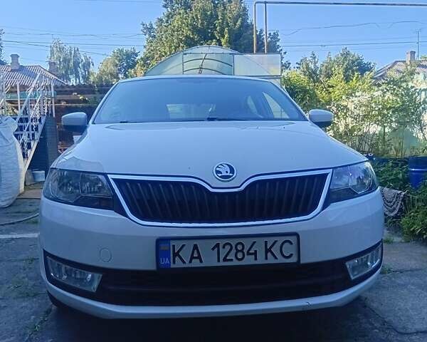 Белый Шкода Рапид, объемом двигателя 1.2 л и пробегом 176 тыс. км за 7950 $, фото 1 на Automoto.ua