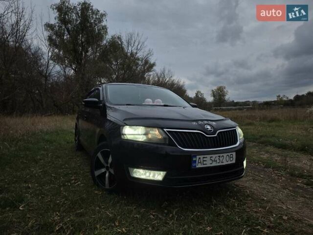 Черный Шкода Рапид, объемом двигателя 1.2 л и пробегом 350 тыс. км за 9000 $, фото 1 на Automoto.ua