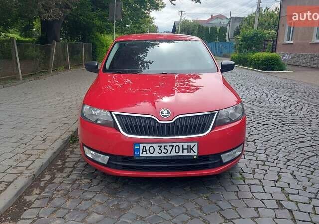 Шкода Рапид 2013 в Мукачеве на Automoto.ua Красный Шкода Рапид, объемом двигателя 1.2 л и пробегом 190 тыс. км за 6800 $, фото 1 на Automoto.ua