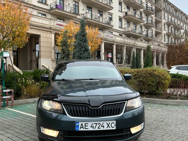 Серый Шкода Рапид, объемом двигателя 1.6 л и пробегом 215 тыс. км за 6500 $, фото 1 на Automoto.ua