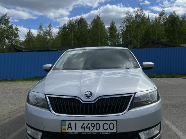 Сірий Шкода Рапід, об'ємом двигуна 1.2 л та пробігом 141 тис. км за 9600 $, фото 1 на Automoto.ua