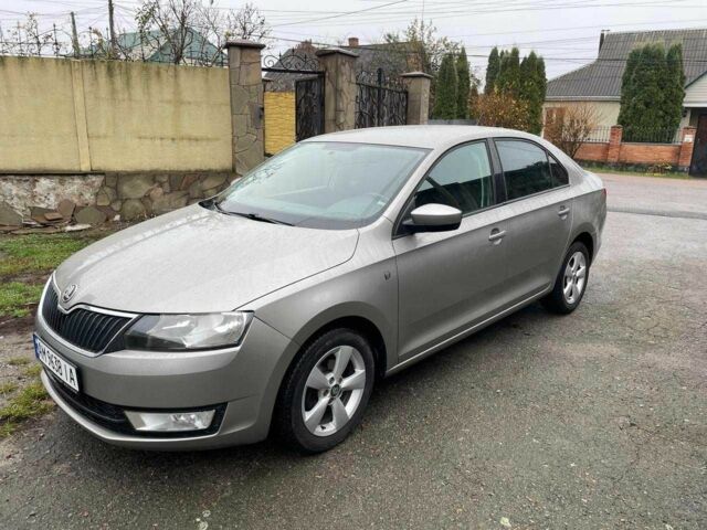 Серый Шкода Рапид, объемом двигателя 1.2 л и пробегом 183 тыс. км за 7300 $, фото 1 на Automoto.ua