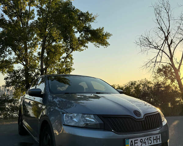 Сірий Шкода Рапід, об'ємом двигуна 1.6 л та пробігом 88 тис. км за 9500 $, фото 1 на Automoto.ua