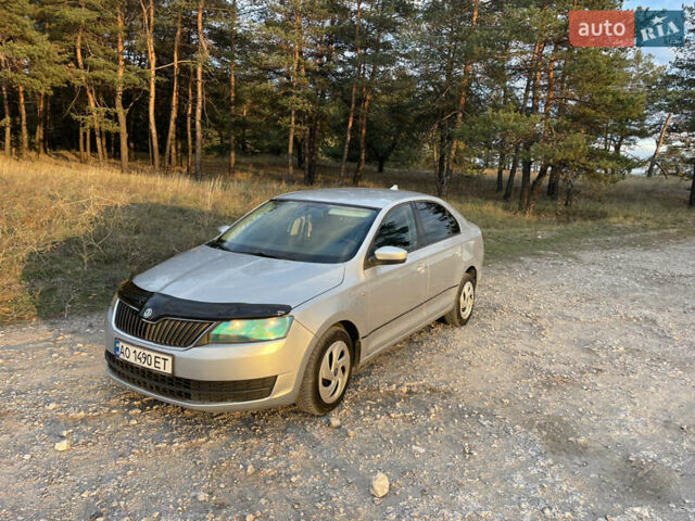 Серый Шкода Рапид, объемом двигателя 1.6 л и пробегом 241 тыс. км за 6900 $, фото 1 на Automoto.ua