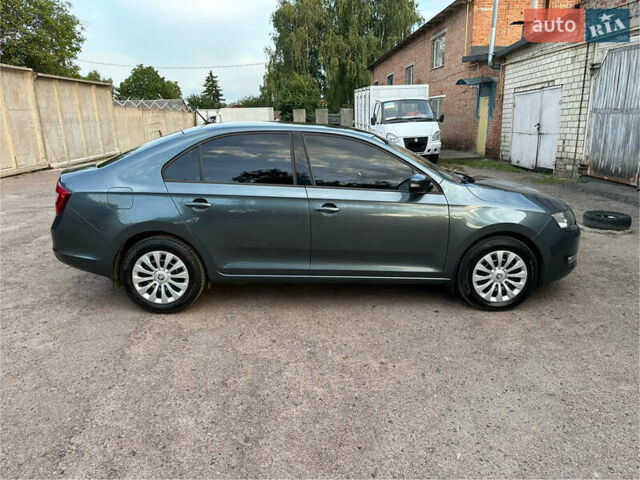 Сірий Шкода Рапід, об'ємом двигуна 1.6 л та пробігом 176 тис. км за 12900 $, фото 1 на Automoto.ua